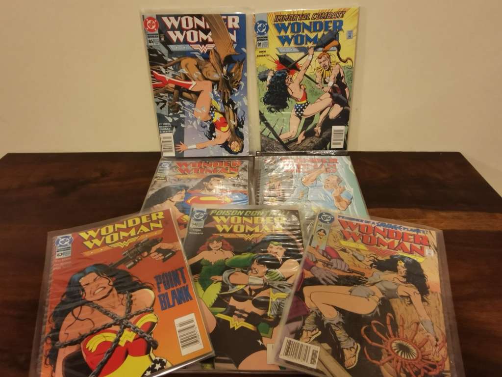 Wonder Woman Comic Book Collection from the 90`s