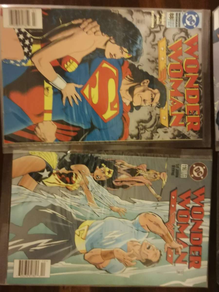 Wonder Woman Comic Book Collection from the 90`s