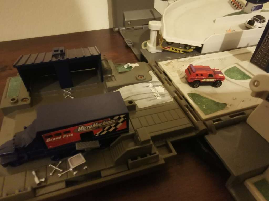Micro Machine Grand Prix Truck with Cars