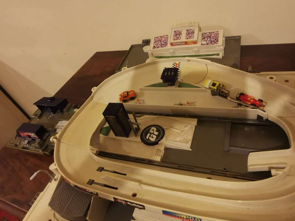 Micro Machine Grand Prix Truck with Cars