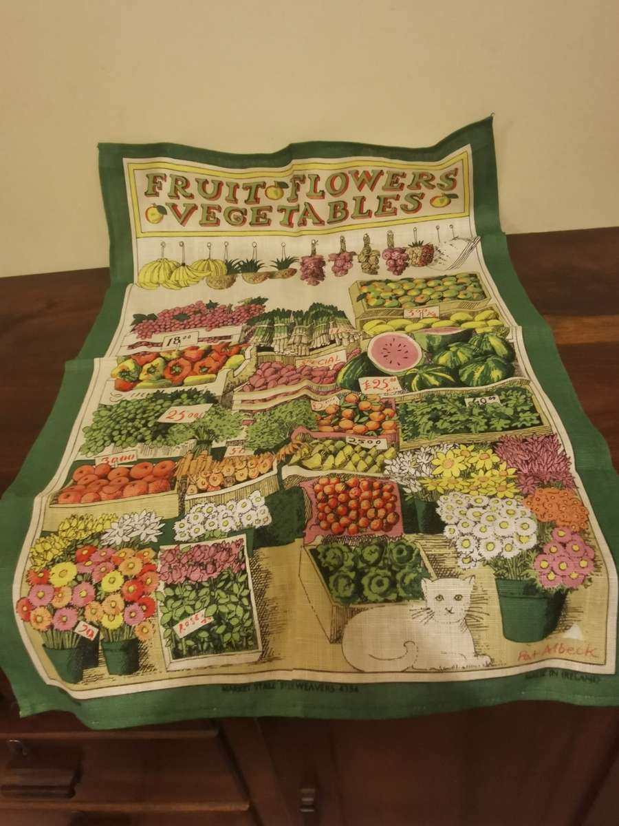 Very Rare Made in Ireland by Ulster Weavers - Pat Albeck Cloth Art