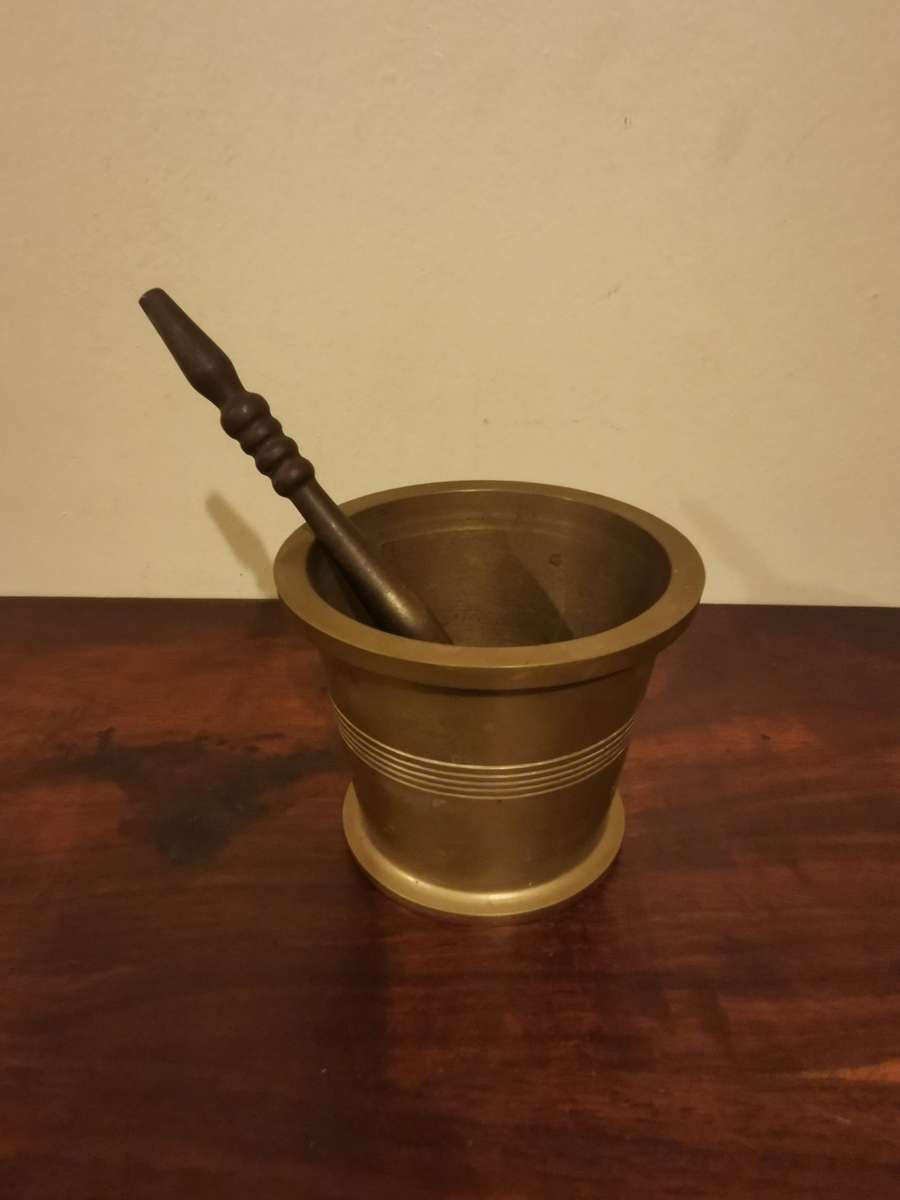 Solid Brass Mortar and Pestel of 770 Grams - Very Vintage