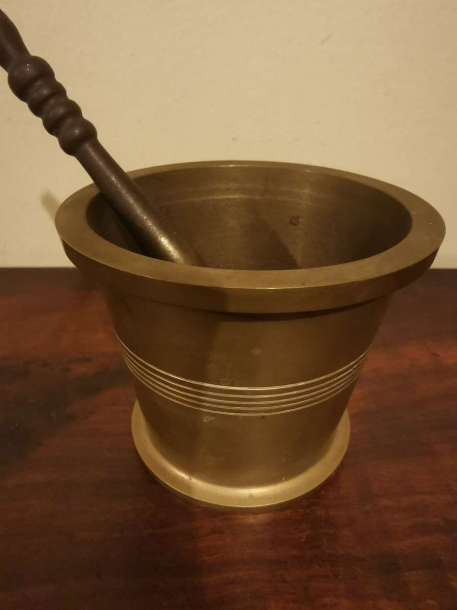 Solid Brass Mortar and Pestel of 770 Grams - Very Vintage