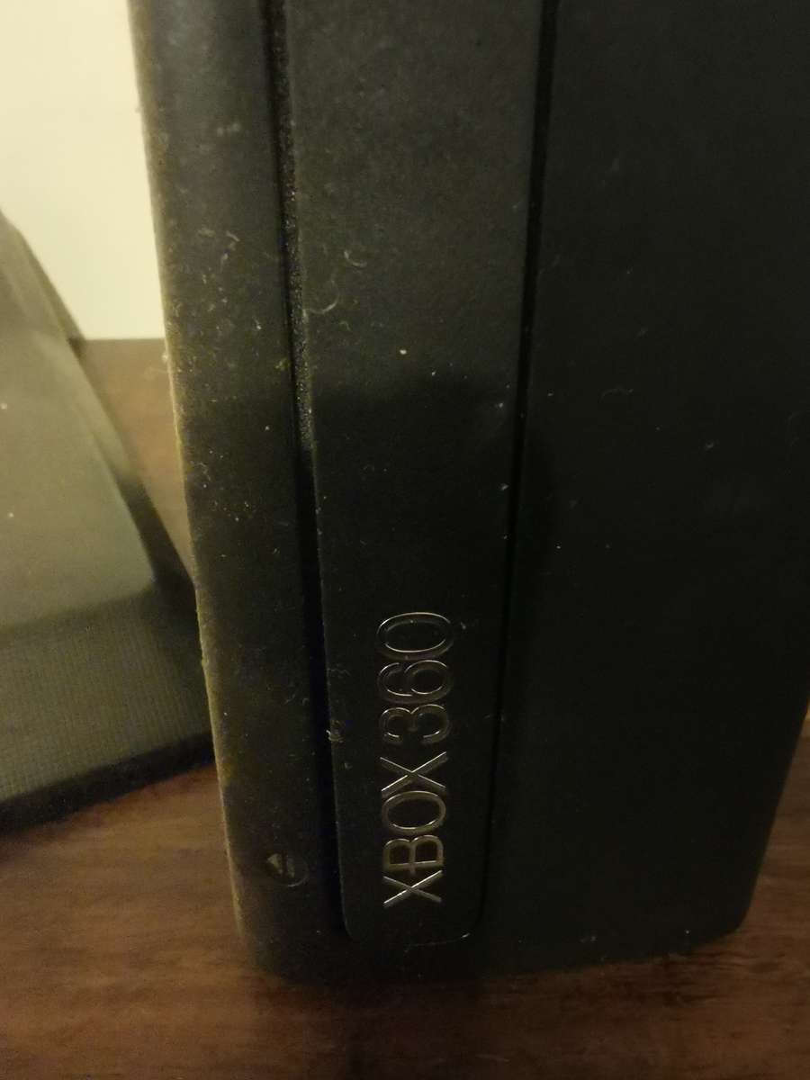 For Spares or Repairs - Xbox 360 plus extras