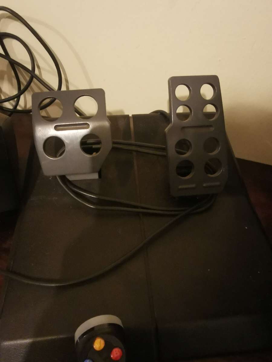 For Spares or Repairs - Xbox 360 plus extras