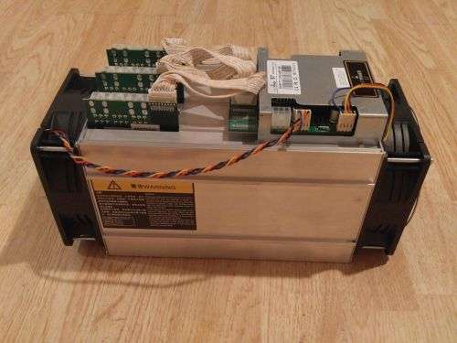 BITCOIN ANTMINER S7