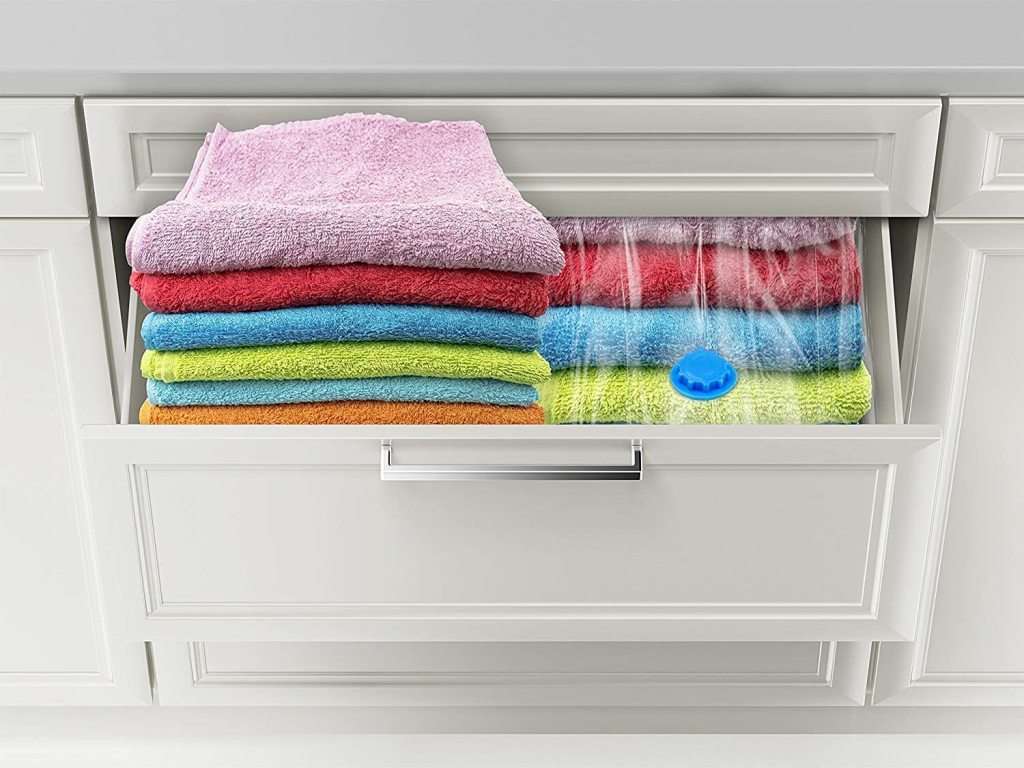 Reusable Self-Sealing Vacuum Storage Space Saving Bags For Home And Travel Sealed Compression Bags