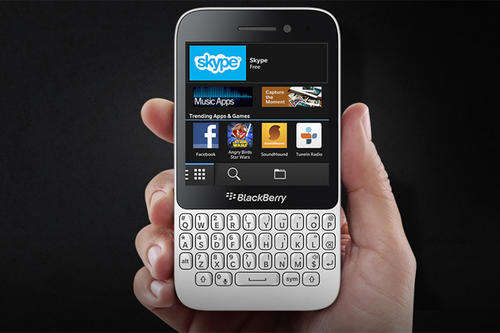 Blackberry Q5 White - Brand New