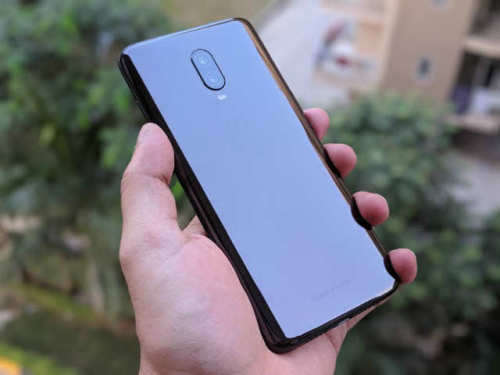 OnePlus 6T Mirror Black 8GB RAM, 128GB Storage with FREE Carbon Fibre Case!