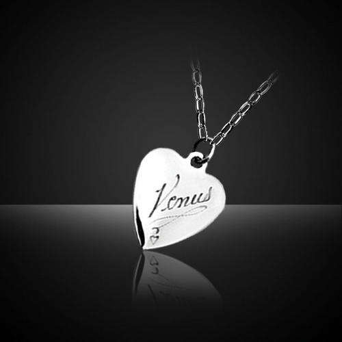 Plain Heart- Personalise necklace - FREE ENGRAVING