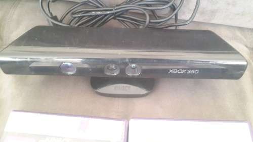 Xbox 360 Kinect Sensor + 2 Games