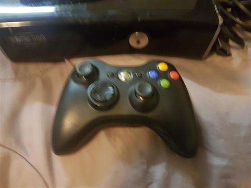 Xbox 360 Slim 250GB Gloss