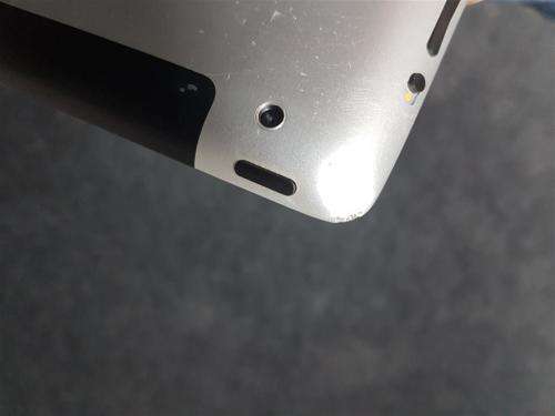 Apple Ipad 2 A1396 32GB 3G & Wifi (Free shpping via Aramex)