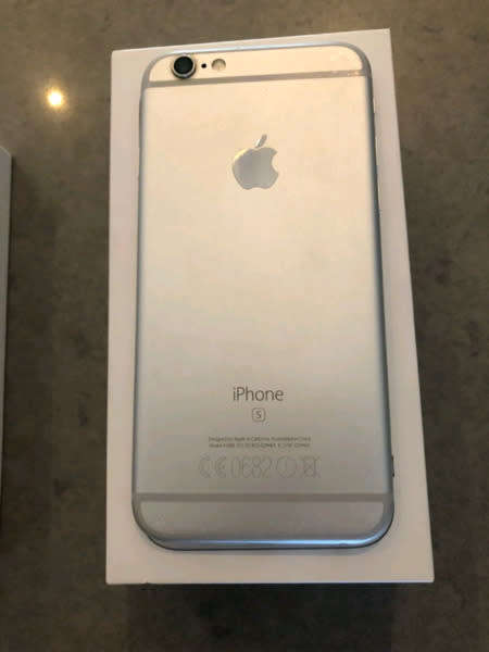 Iphone 6s 128gb *Free Aramex Shipping*