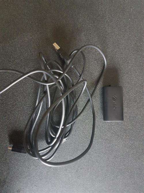 Xbox One Play & Charge Kit