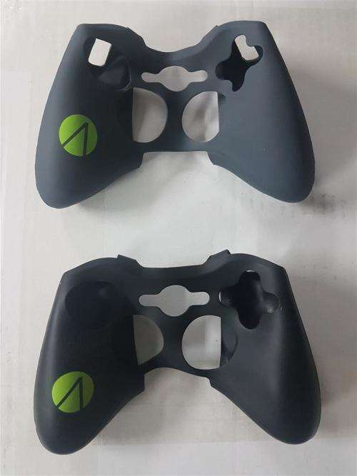 Xbox 360 2x Controller Silicone Skin Cover + Thumb Grips