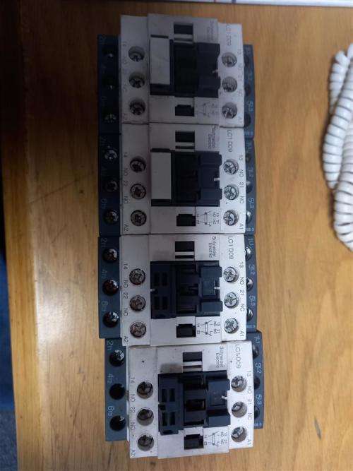 Schneider LC1 D09 B7 24V Contactor