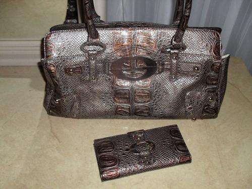 BRONZE GUESS HANDBAG