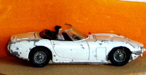 Corgi James Bond Toyota 2000 GT    Oriental Edition.