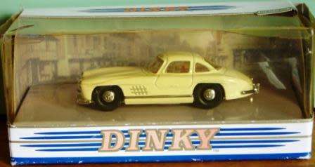 Dinky DY-12B 1955 Mercedes Benz 300SL Gullwing