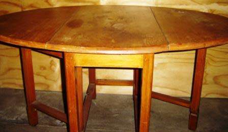 Vintage Oval drop side Dining Room Table