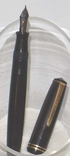 Vintage Parker Pen.    Manufactured in Denmark