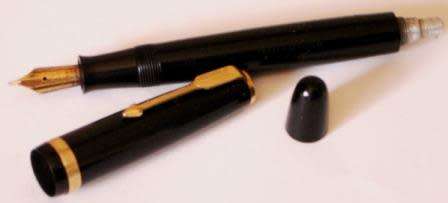 Parker Duofold Fountain Pen.  Black with Osmiroid 35 Nib. Color Black.