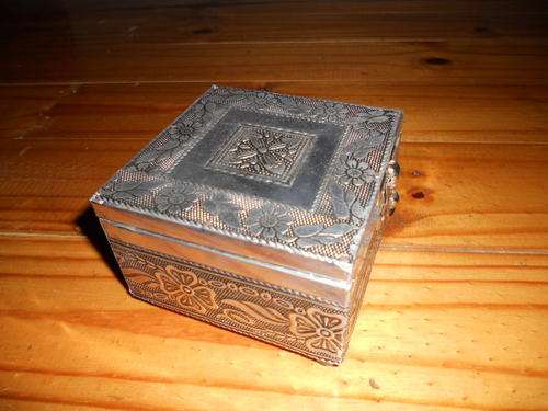 SILVER JEWELLERY BOX - VELVET INTERIOR - BID FROM R1!