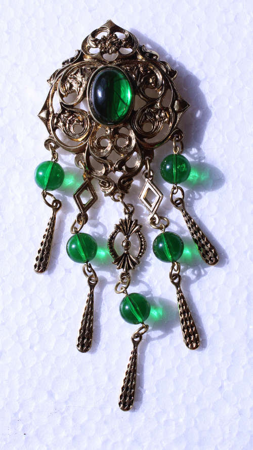 Agil Brooch or Scarf Pin (gold tone metal with green "stones")