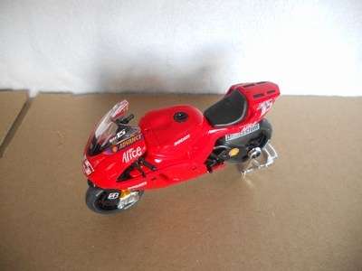 Ducati Desmosedici Loris Capirossi No.65 - 1:18 Maisto