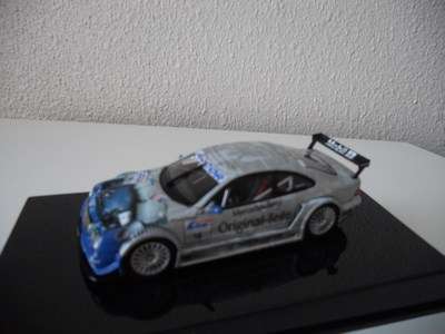 Mercedes Benz CLK DTM 2000 (Peter Dumbreck # 19) - 1:43 Auto Art