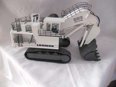 Liebherr Hydraulic Excavator R996 Litronic - 1:50 Liebherr