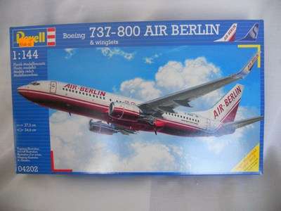 Boeing 737-800 Air Berlin & Winglets - 1:144 Revell Plastic Model Kit