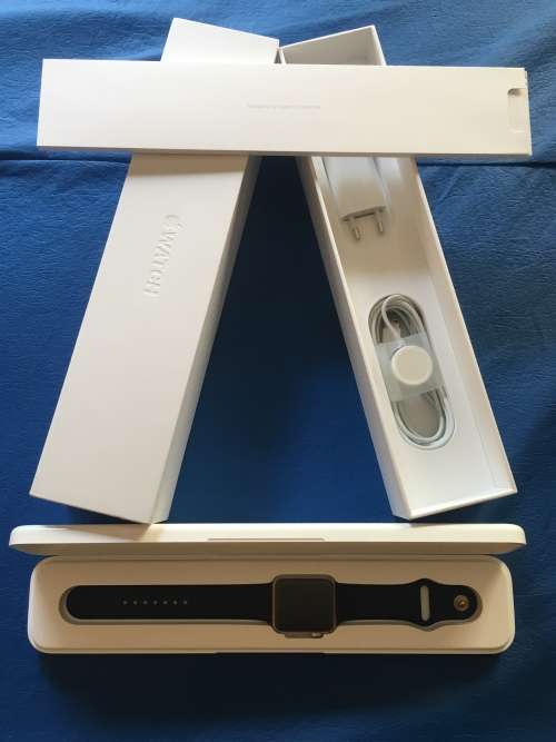 BLACK FRIDAY !!! APPLE WATCH 42MM 1ST GEN - GOLD + NAVY SPORT BAND - BRAND NEW+ WARRANTY !!!