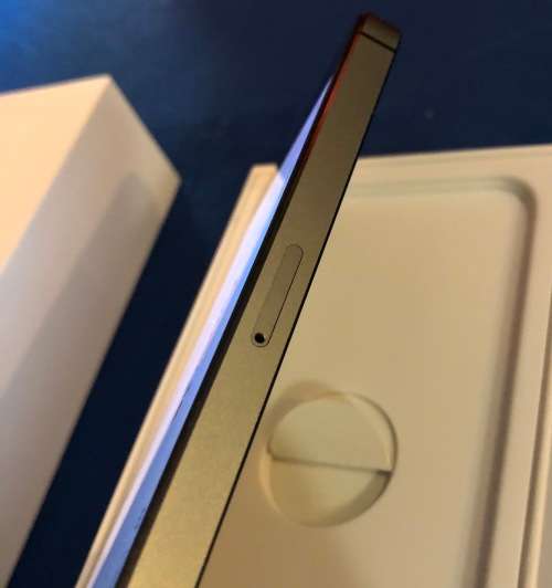 APPLE iPHONE 5S 16GB - SPACE GREY - IN BOX - EXCELLENT CONDITION