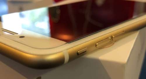 APPLE iPHONE 6S 64GB - GOLD - IN BOX - EXCELLENT CONDITION