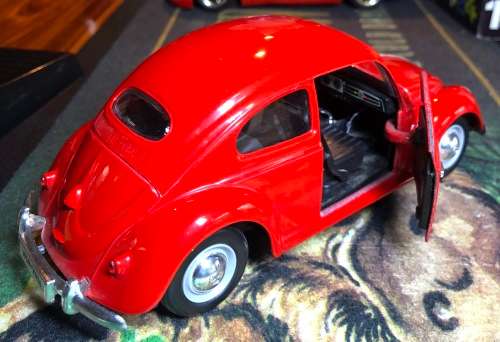 VW BEETLE 55 - 1:24 - SUNSTAR - GOOD CONDITION
