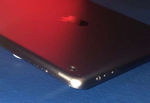 APPLE IPAD AIR  - A1474 - 32GB WIFI - GOOD CONDITION - BARGAIN !!!!!!