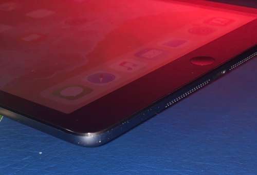 APPLE IPAD AIR  - A1474 - 32GB WIFI - GOOD CONDITION - BARGAIN !!!!!!