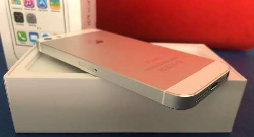APPLE iPHONE 5S 16GB - SILVER - IN BOX - EXCELLENT CONDITION
