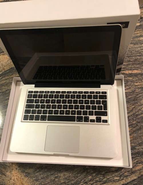 MACBOOK PRO 13" A1278 MC700 -i5 -2.3GHZ - 4GB - 320GB - GOOD CONDITION