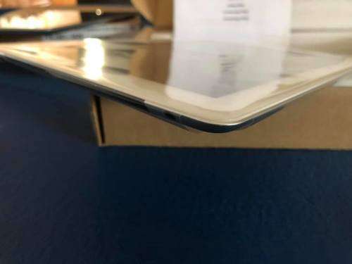 APPLE IPAD 3  - A1430 - 32GB WIFI + 3G -  BRAND NEW !!!