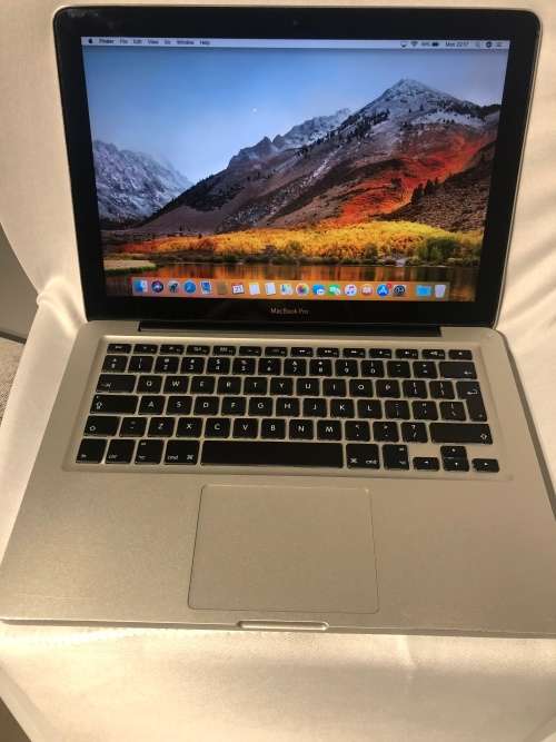 MACBOOK PRO 13.3"  - i5 - 2.4GHZ- 8GB - 500GB - A1278 MD313 - GOOD CONDITION