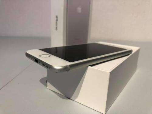 APPLE iPHONE 7 - 32GB - SILVER - GOOD CONDITION