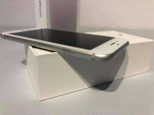 APPLE iPHONE 7 - 32GB - SILVER - GOOD CONDITION