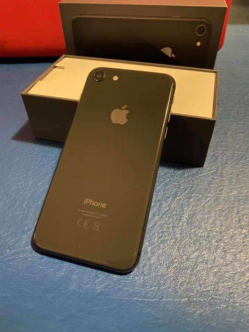 APPLE iPHONE 8 - 64GB - SPACE GREY - EXCELLENT CONDITION " LIKE NEW"
