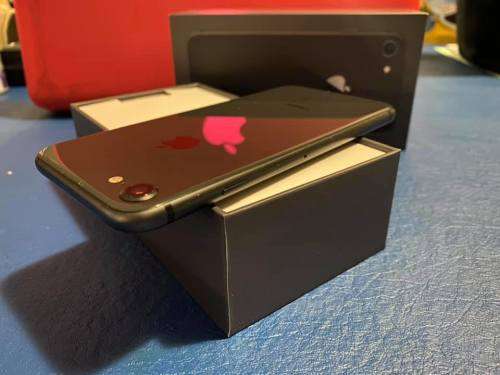 APPLE iPHONE 8 - 64GB - SPACE GREY - EXCELLENT CONDITION " LIKE NEW"