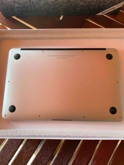 MACBOOK AIR 11" - 2013 - i5, 4gb, 128gb, EXCELLENT CONDITION + WARRANTY
