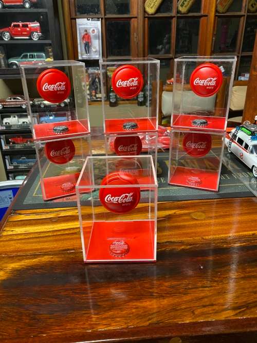 COCA COLA YO-YO IN CUSTOM DISPLAY CASE