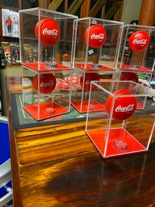 COCA COLA YO-YO IN CUSTOM DISPLAY CASE